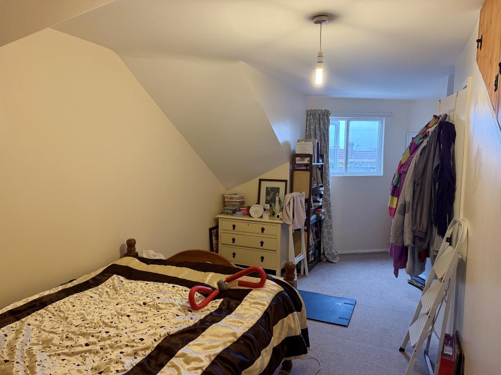 Lot: 169 - TWO-BEDROOM FIRST FLOOR MAISONETTE - Alternative view of bedroom on second floor